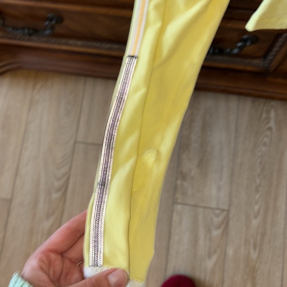 Lululemon Jacket - Picture 3 of 12